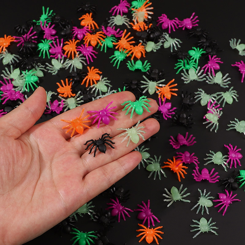 50-200Pcs Halloween Mini Spide - Outdoor Kids In An Indoor World incelemesi ve fiyatı